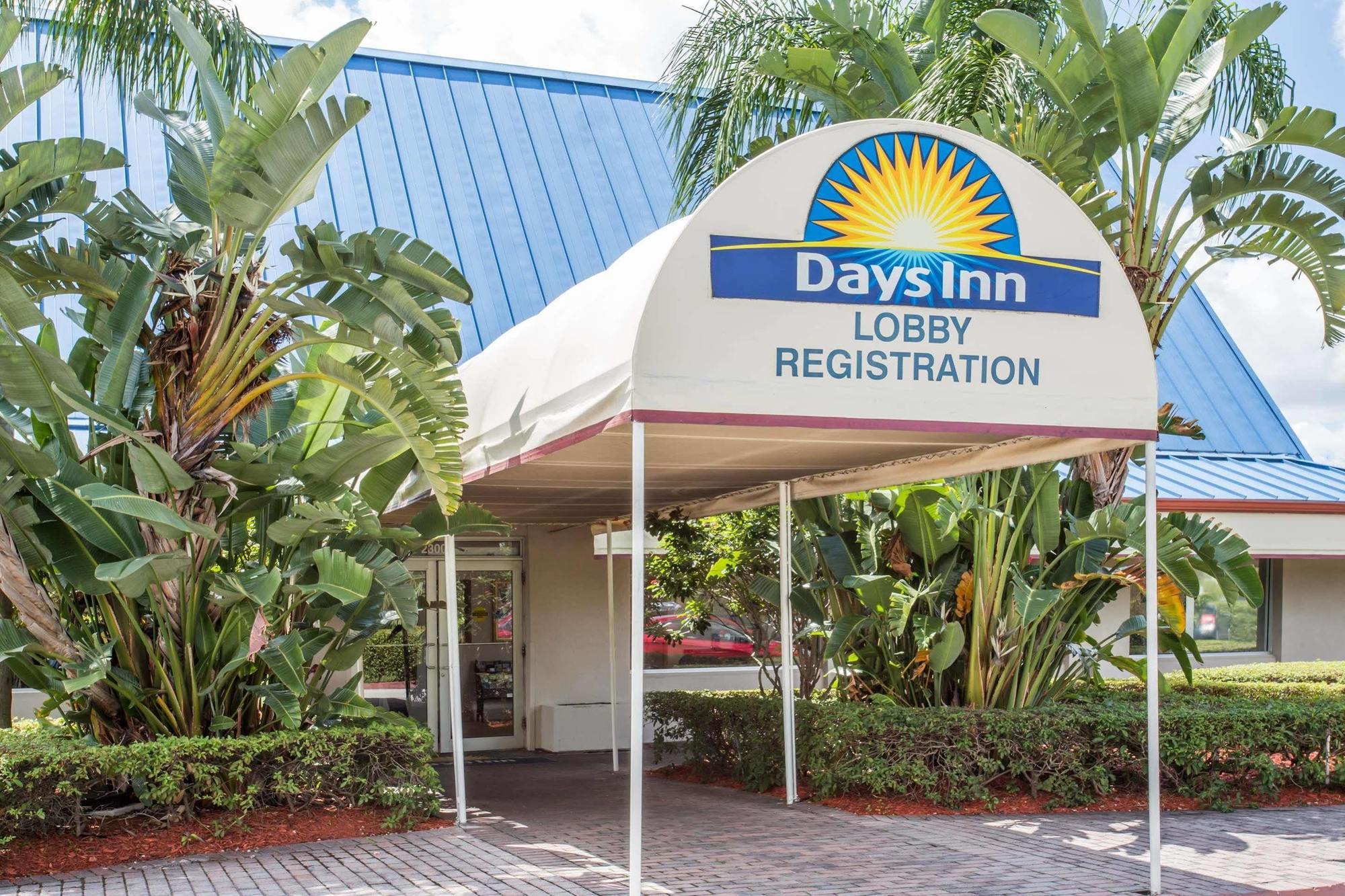 Days Inn By Wyndham West Palm Beach Exterior foto